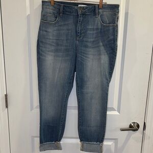 Stylish Blue Cropped Women's Jeans